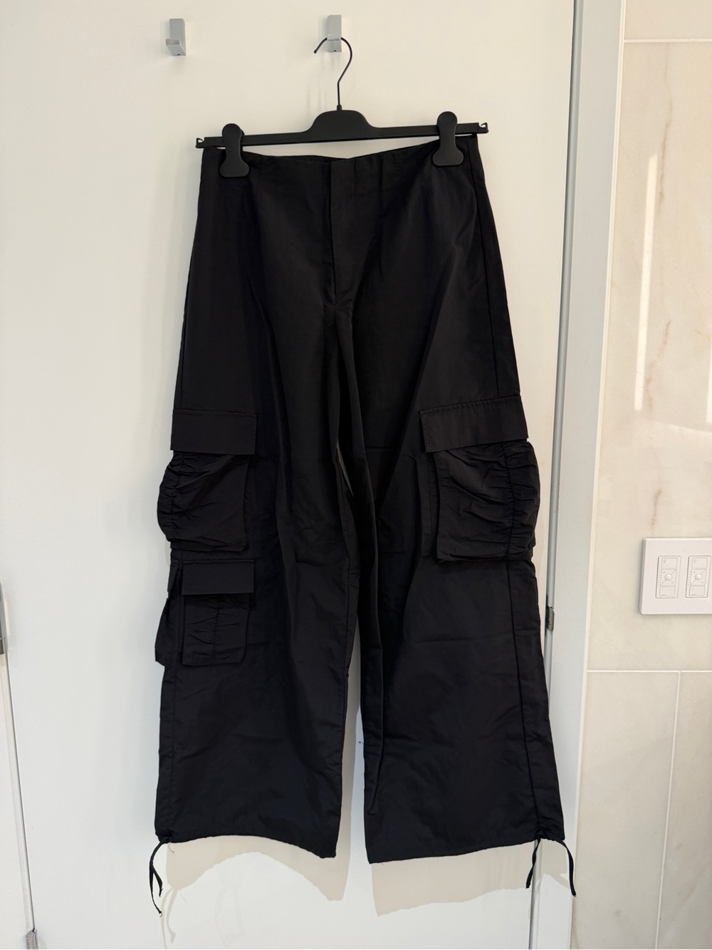 Zara Black Wide-Leg Cargo Pants
